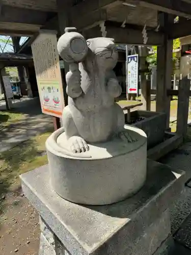 戸部杉山神社の{uncategorized: "未分類", other: "その他", undefined: "問題あり", building: "その他建物", grave: "お墓", sacred_gate: "鳥居", guardian: "狛犬", statue: "像", buddha: "仏像", history: "歴史", nature: "自然", garden: "庭園", animal: "動物", pagoda: "塔", temizu: "手水舎", mountain_gate: "山門・神門", sanctuary: "本殿・本堂", subordinate: "末社・摂社", art: "芸術", scenery: "景色", jizo: "地蔵", ema: "絵馬", goshuin: "御朱印", omikuji: "おみくじ", items: "授与品その他", amulet: "お守り", goshuincho: "御朱印帳", eats: "食事", festival: "お祭り", votive_dance: "神楽", shichigosan: "七五三参", wedding: "結婚式", experience: "体験その他", initially: "初詣", around: "周辺", anti_infection: "感染症対策"}