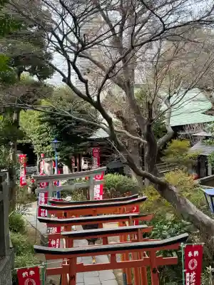 花園稲荷神社の{uncategorized: "未分類", other: "その他", undefined: "問題あり", building: "その他建物", grave: "お墓", sacred_gate: "鳥居", guardian: "狛犬", statue: "像", buddha: "仏像", history: "歴史", nature: "自然", garden: "庭園", animal: "動物", pagoda: "塔", temizu: "手水舎", mountain_gate: "山門・神門", sanctuary: "本殿・本堂", subordinate: "末社・摂社", art: "芸術", scenery: "景色", jizo: "地蔵", ema: "絵馬", goshuin: "御朱印", omikuji: "おみくじ", items: "授与品その他", amulet: "お守り", goshuincho: "御朱印帳", eats: "食事", festival: "お祭り", votive_dance: "神楽", shichigosan: "七五三参", wedding: "結婚式", experience: "体験その他", initially: "初詣", around: "周辺", anti_infection: "感染症対策"}