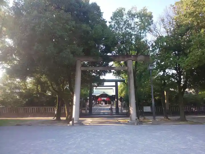 溝旗神社(肇國神社)の鳥居