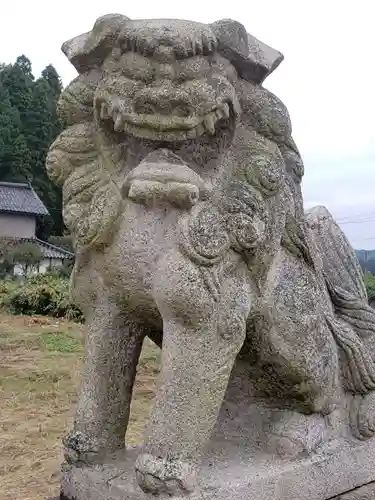 熊野神社の狛犬