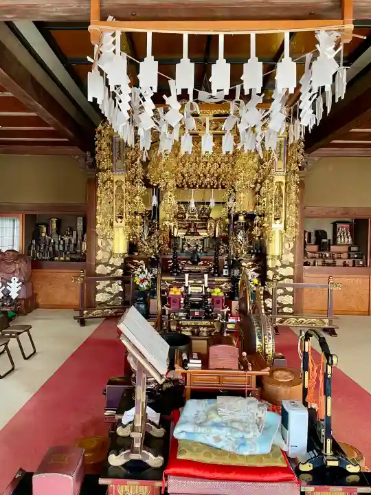 眞隆寺の{uncategorized: "未分類", other: "その他", undefined: "問題あり", building: "その他建物", grave: "お墓", sacred_gate: "鳥居", guardian: "狛犬", statue: "像", buddha: "仏像", history: "歴史", nature: "自然", garden: "庭園", animal: "動物", pagoda: "塔", temizu: "手水舎", mountain_gate: "山門・神門", sanctuary: "本殿・本堂", subordinate: "末社・摂社", art: "芸術", scenery: "景色", jizo: "地蔵", ema: "絵馬", goshuin: "御朱印", omikuji: "おみくじ", items: "授与品その他", amulet: "お守り", goshuincho: "御朱印帳", eats: "食事", festival: "お祭り", votive_dance: "神楽", shichigosan: "七五三参", wedding: "結婚式", experience: "体験その他", initially: "初詣", around: "周辺", anti_infection: "感染症対策"}