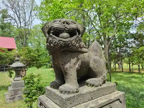 北龍神社の狛犬