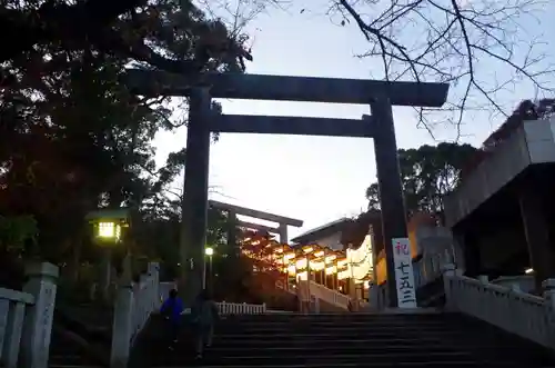 伊勢山皇大神宮の鳥居