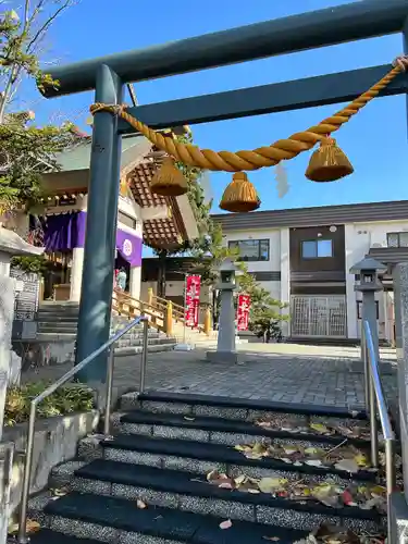 烈々布神社の鳥居