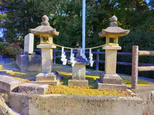 射穂神社の末社・摂社