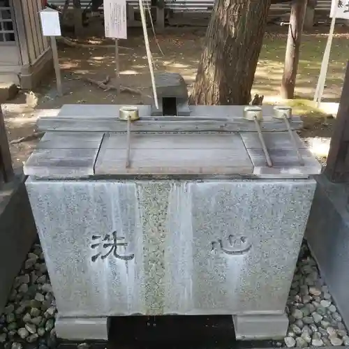 平塚神社の手水舎