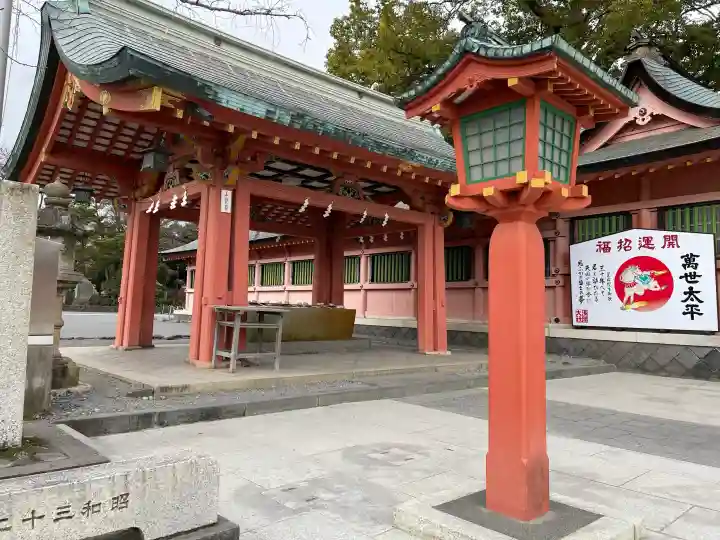 富士山本宮浅間大社の{uncategorized: "未分類", other: "その他", undefined: "問題あり", building: "その他建物", grave: "お墓", sacred_gate: "鳥居", guardian: "狛犬", statue: "像", buddha: "仏像", history: "歴史", nature: "自然", garden: "庭園", animal: "動物", pagoda: "塔", temizu: "手水舎", mountain_gate: "山門・神門", sanctuary: "本殿・本堂", subordinate: "末社・摂社", art: "芸術", scenery: "景色", jizo: "地蔵", ema: "絵馬", goshuin: "御朱印", omikuji: "おみくじ", items: "授与品その他", amulet: "お守り", goshuincho: "御朱印帳", eats: "食事", festival: "お祭り", votive_dance: "神楽", shichigosan: "七五三参", wedding: "結婚式", experience: "体験その他", initially: "初詣", around: "周辺", anti_infection: "感染症対策"}