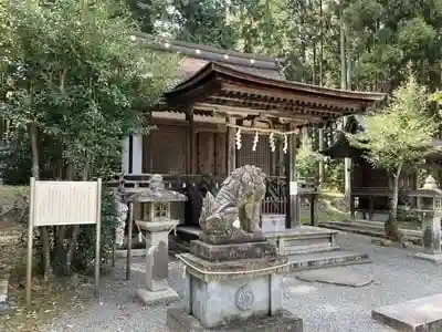 天皇神社の本殿