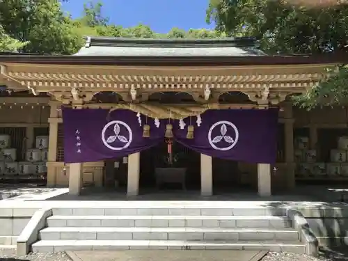 山内神社の本殿