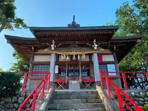 勝呂神社の本殿