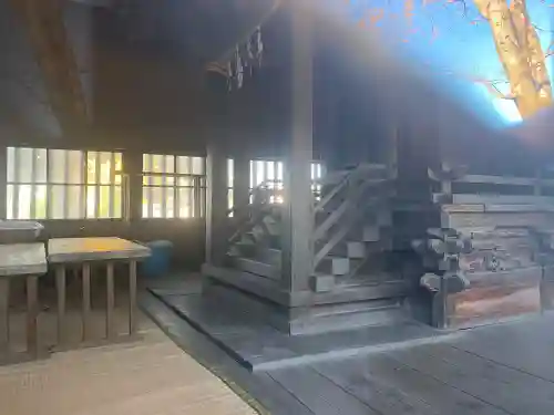 七本木神社の本殿・本堂