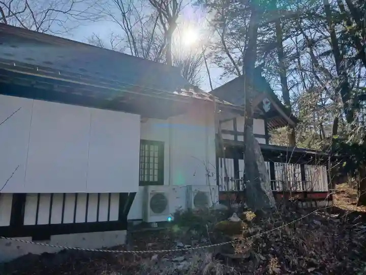 新屋山神社(山梨県)