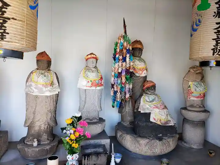 徳成寺の地蔵