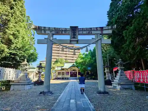 白山神社の鳥居