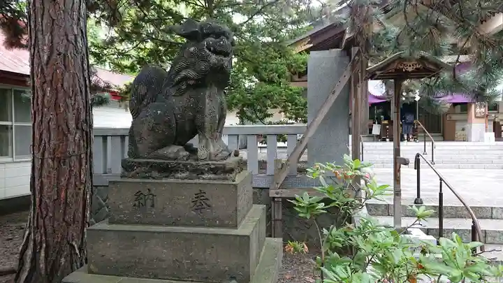 彌彦神社 (伊夜日子神社)の狛犬
