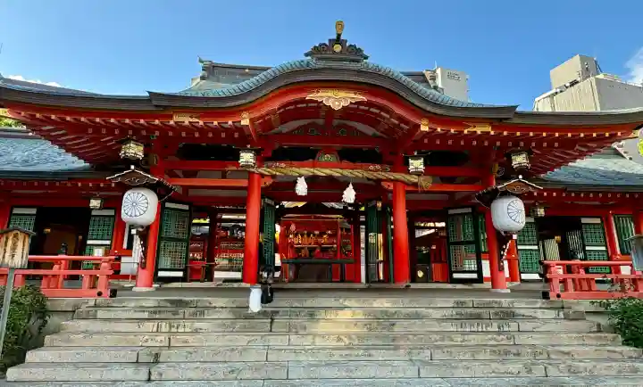 生田神社の{uncategorized: "未分類", other: "その他", undefined: "問題あり", building: "その他建物", grave: "お墓", sacred_gate: "鳥居", guardian: "狛犬", statue: "像", buddha: "仏像", history: "歴史", nature: "自然", garden: "庭園", animal: "動物", pagoda: "塔", temizu: "手水舎", mountain_gate: "山門・神門", sanctuary: "本殿・本堂", subordinate: "末社・摂社", art: "芸術", scenery: "景色", jizo: "地蔵", ema: "絵馬", goshuin: "御朱印", omikuji: "おみくじ", items: "授与品その他", amulet: "お守り", goshuincho: "御朱印帳", eats: "食事", festival: "お祭り", votive_dance: "神楽", shichigosan: "七五三参", wedding: "結婚式", experience: "体験その他", initially: "初詣", around: "周辺", anti_infection: "感染症対策"}