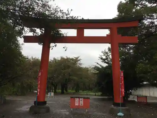 平野神社の鳥居