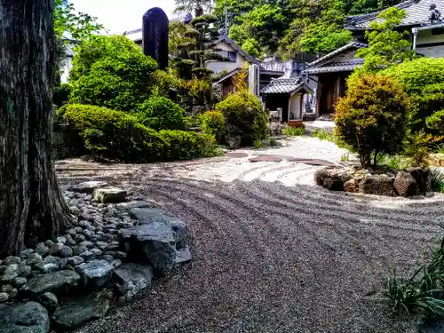 福田寺の庭園