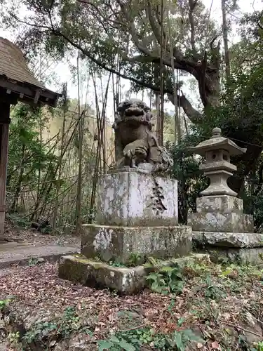 熊野神社の狛犬