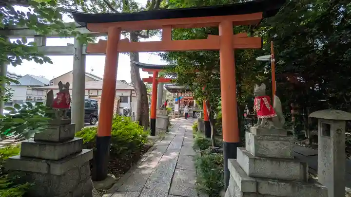 武信稲荷神社の鳥居