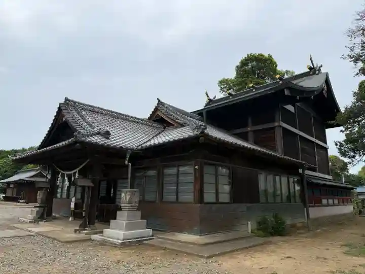 秋葉神社の{uncategorized: "未分類", other: "その他", undefined: "問題あり", building: "その他建物", grave: "お墓", sacred_gate: "鳥居", guardian: "狛犬", statue: "像", buddha: "仏像", history: "歴史", nature: "自然", garden: "庭園", animal: "動物", pagoda: "塔", temizu: "手水舎", mountain_gate: "山門・神門", sanctuary: "本殿・本堂", subordinate: "末社・摂社", art: "芸術", scenery: "景色", jizo: "地蔵", ema: "絵馬", goshuin: "御朱印", omikuji: "おみくじ", items: "授与品その他", amulet: "お守り", goshuincho: "御朱印帳", eats: "食事", festival: "お祭り", votive_dance: "神楽", shichigosan: "七五三参", wedding: "結婚式", experience: "体験その他", initially: "初詣", around: "周辺", anti_infection: "感染症対策"}