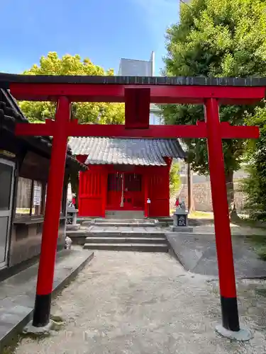 甚九郎稲荷神社の鳥居