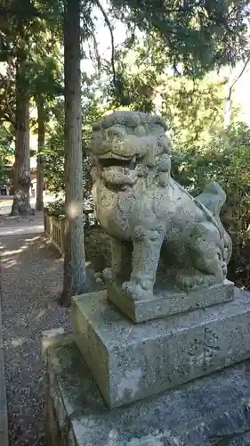 鎮守府八幡宮の狛犬