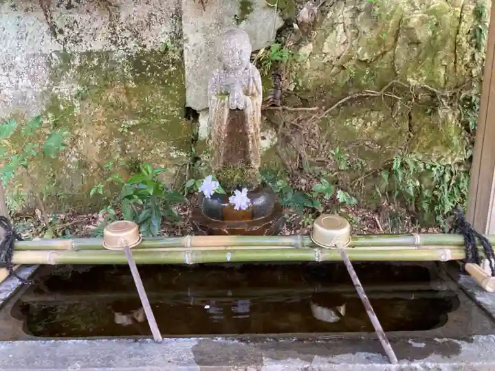 安國論寺(安国論寺)の手水舎