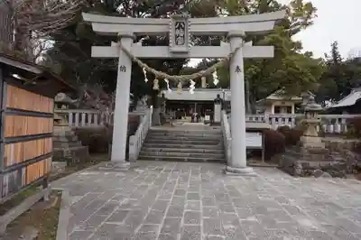 上地八幡宮の鳥居