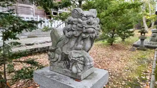 富良野神社の狛犬