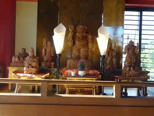 身代り不動尊(大明王院)の仏像