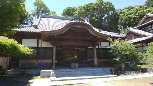 勝國寺の本殿・本堂