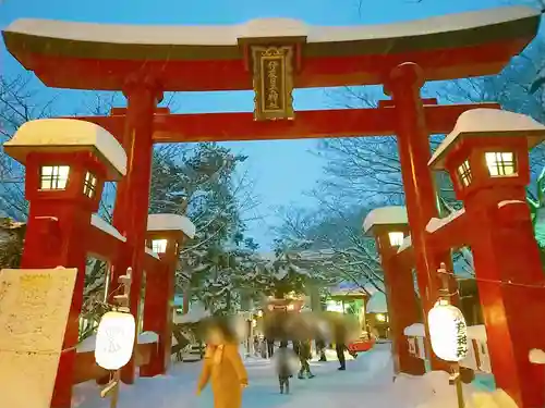 彌彦神社　(伊夜日子神社)の鳥居