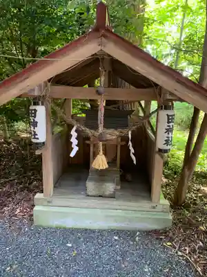 男山八幡神社の末社・摂社