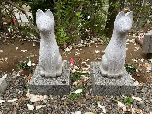 花園稲荷神社の狛犬