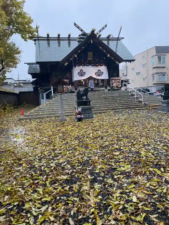 札幌諏訪神社の本殿・本堂