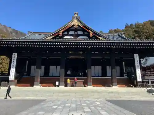 久遠寺の{uncategorized: "未分類", other: "その他", undefined: "問題あり", building: "その他建物", grave: "お墓", sacred_gate: "鳥居", guardian: "狛犬", statue: "像", buddha: "仏像", history: "歴史", nature: "自然", garden: "庭園", animal: "動物", pagoda: "塔", temizu: "手水舎", mountain_gate: "山門・神門", sanctuary: "本殿・本堂", subordinate: "末社・摂社", art: "芸術", scenery: "景色", jizo: "地蔵", ema: "絵馬", goshuin: "御朱印", omikuji: "おみくじ", items: "授与品その他", amulet: "お守り", goshuincho: "御朱印帳", eats: "食事", festival: "お祭り", votive_dance: "神楽", shichigosan: "七五三参", wedding: "結婚式", experience: "体験その他", initially: "初詣", around: "周辺", anti_infection: "感染症対策"}