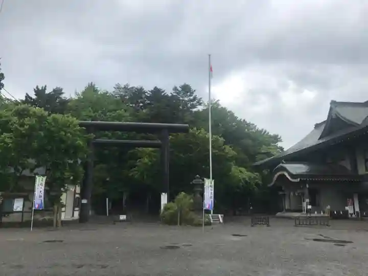千歳神社の鳥居