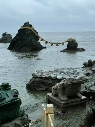 二見興玉神社の{uncategorized: "未分類", other: "その他", undefined: "問題あり", building: "その他建物", grave: "お墓", sacred_gate: "鳥居", guardian: "狛犬", statue: "像", buddha: "仏像", history: "歴史", nature: "自然", garden: "庭園", animal: "動物", pagoda: "塔", temizu: "手水舎", mountain_gate: "山門・神門", sanctuary: "本殿・本堂", subordinate: "末社・摂社", art: "芸術", scenery: "景色", jizo: "地蔵", ema: "絵馬", goshuin: "御朱印", omikuji: "おみくじ", items: "授与品その他", amulet: "お守り", goshuincho: "御朱印帳", eats: "食事", festival: "お祭り", votive_dance: "神楽", shichigosan: "七五三参", wedding: "結婚式", experience: "体験その他", initially: "初詣", around: "周辺", anti_infection: "感染症対策"}