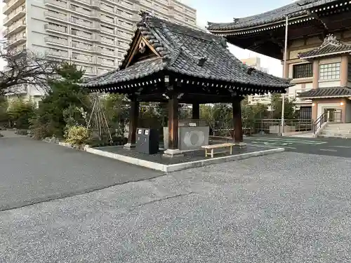 東本願寺の手水