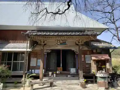 宝珠寺の本殿・本堂