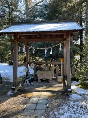 高田神社の手水舎