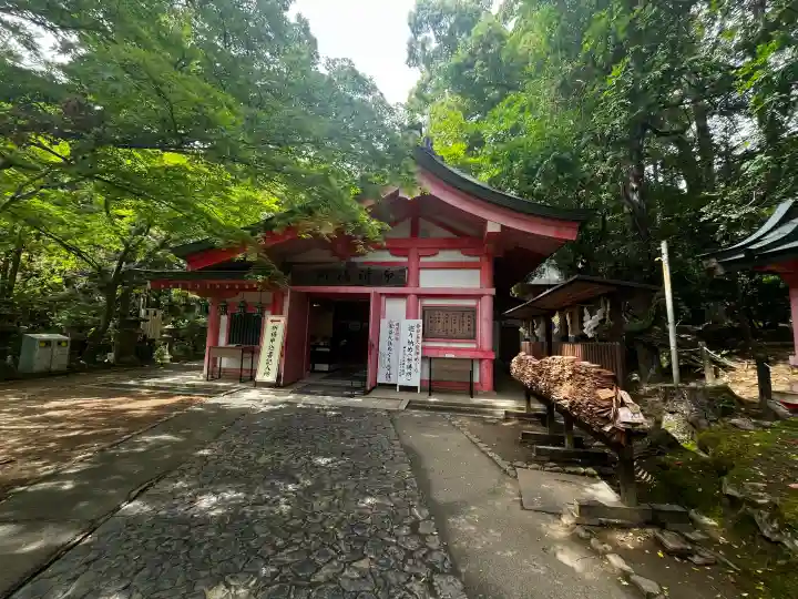 御祈祷所の{uncategorized: "未分類", other: "その他", undefined: "問題あり", building: "その他建物", grave: "お墓", sacred_gate: "鳥居", guardian: "狛犬", statue: "像", buddha: "仏像", history: "歴史", nature: "自然", garden: "庭園", animal: "動物", pagoda: "塔", temizu: "手水舎", mountain_gate: "山門・神門", sanctuary: "本殿・本堂", subordinate: "末社・摂社", art: "芸術", scenery: "景色", jizo: "地蔵", ema: "絵馬", goshuin: "御朱印", omikuji: "おみくじ", items: "授与品その他", amulet: "お守り", goshuincho: "御朱印帳", eats: "食事", festival: "お祭り", votive_dance: "神楽", shichigosan: "七五三参", wedding: "結婚式", experience: "体験その他", initially: "初詣", around: "周辺", anti_infection: "感染症対策"}