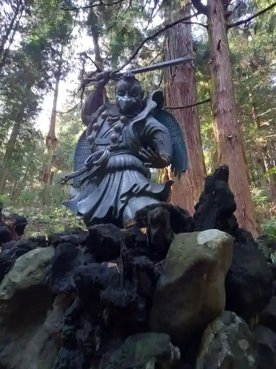 最乗寺(道了尊)の像