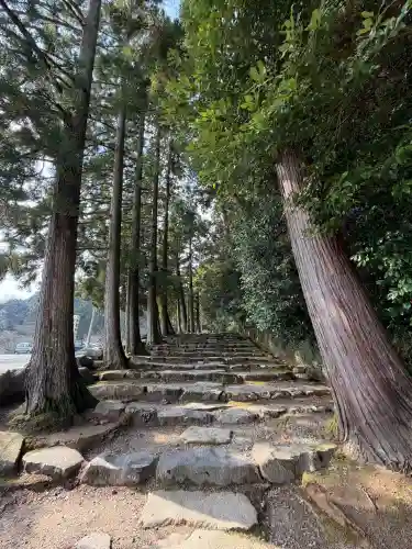 神魂神社の{uncategorized: "未分類", other: "その他", undefined: "問題あり", building: "その他建物", grave: "お墓", sacred_gate: "鳥居", guardian: "狛犬", statue: "像", buddha: "仏像", history: "歴史", nature: "自然", garden: "庭園", animal: "動物", pagoda: "塔", temizu: "手水舎", mountain_gate: "山門・神門", sanctuary: "本殿・本堂", subordinate: "末社・摂社", art: "芸術", scenery: "景色", jizo: "地蔵", ema: "絵馬", goshuin: "御朱印", omikuji: "おみくじ", items: "授与品その他", amulet: "お守り", goshuincho: "御朱印帳", eats: "食事", festival: "お祭り", votive_dance: "神楽", shichigosan: "七五三参", wedding: "結婚式", experience: "体験その他", initially: "初詣", around: "周辺", anti_infection: "感染症対策"}