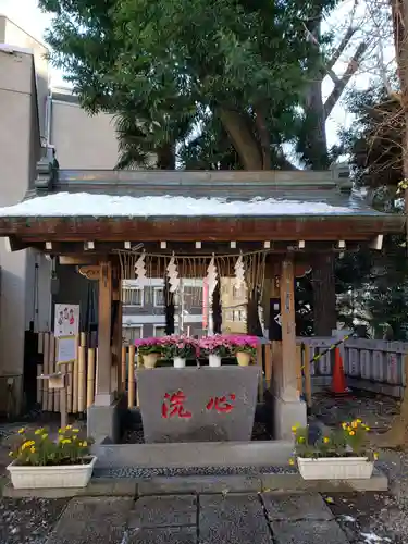 高円寺氷川神社の手水舎