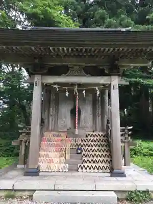 出羽神社(出羽三山神社)~三神合祭殿~の末社・摂社