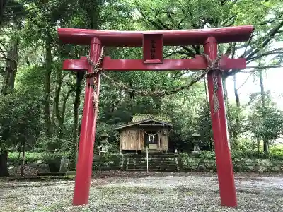 生達神社の鳥居