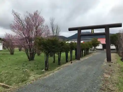 大和神社の鳥居