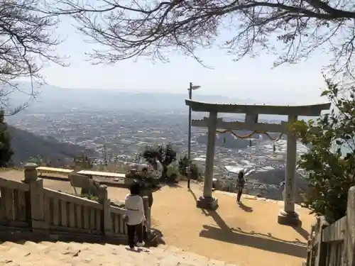 高屋神社の鳥居